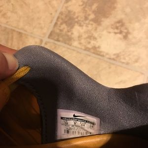 Men’s size 10